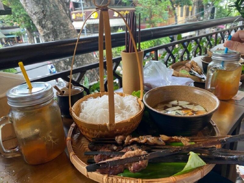 Food on Foot Tour Hanoi Small Group Daily Departure 18:00 - Exploring Hanoi’s Old Quarter on Foot