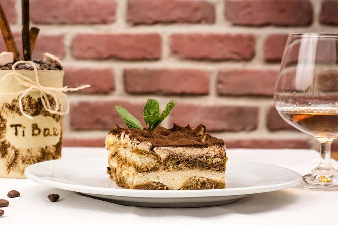 Food stroll & tasting in Milan city centre - A Guided Food Stroll Through Milan’s Heart