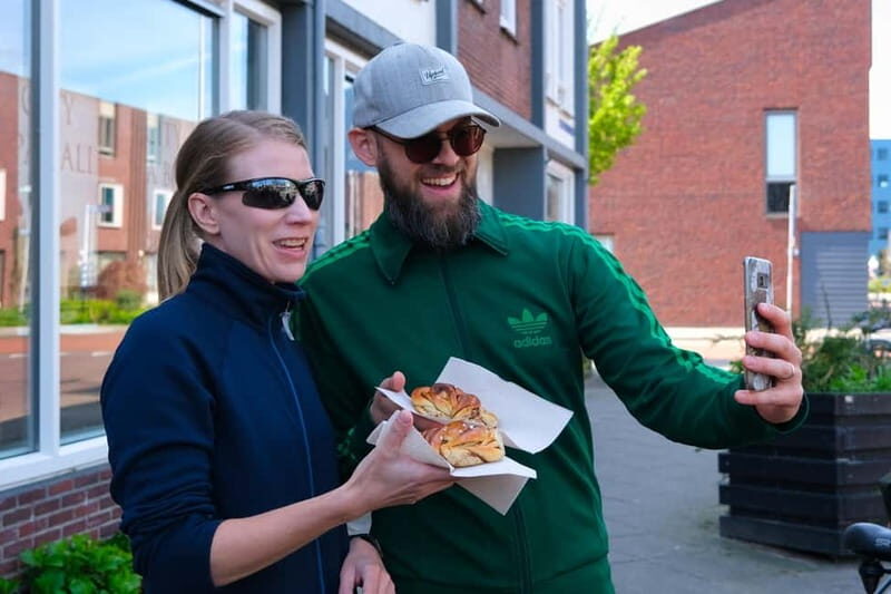 Food Tour by Bike: enjoy 6 bites and cycle trough Utrecht - Frequently Asked Questions
