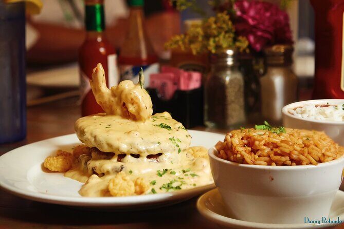 Food Tour of New Orleans Garden District group of 9 or less - A Deep Dive into the Garden District Food Tour