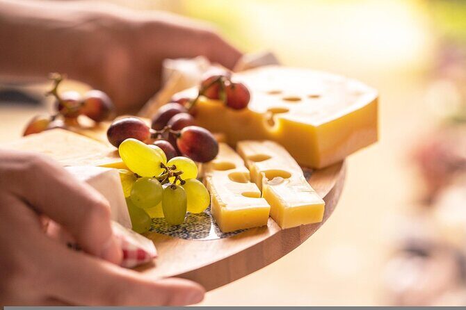 Food & Walking Tour (Vegan Tour available) - What to Expect at Each Stop