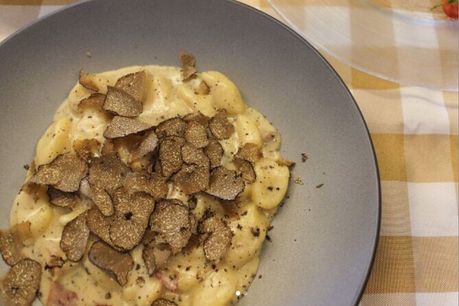 Food & Wine -> Gourmet tour in Piran - Key Points