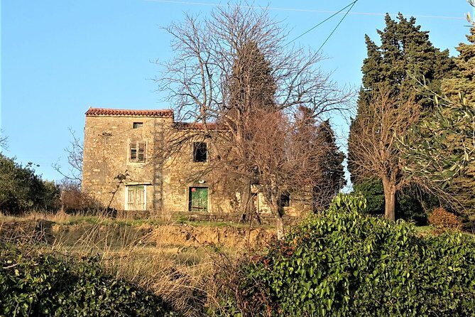 Footpath Above Lucija To Lucan - Exploring the Footpath Above Lucija to Lucan: A Coastal Walk with Authentic Flavors