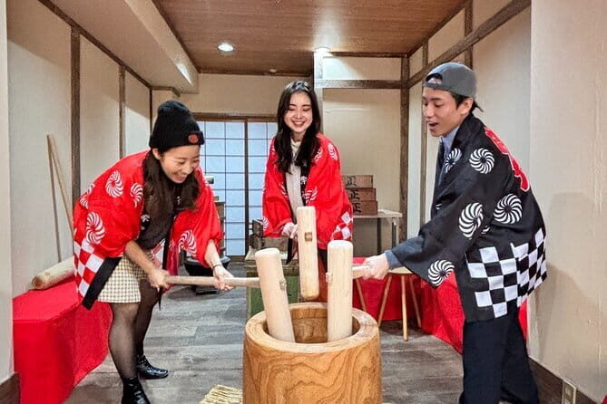 For adultTraditional Mochi Pounding Experience with Tasting - Key Points
