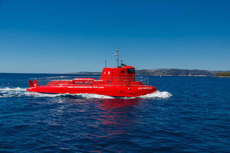 For Families: 45-minute Semi-submarine tours with a mermaid - Key Points