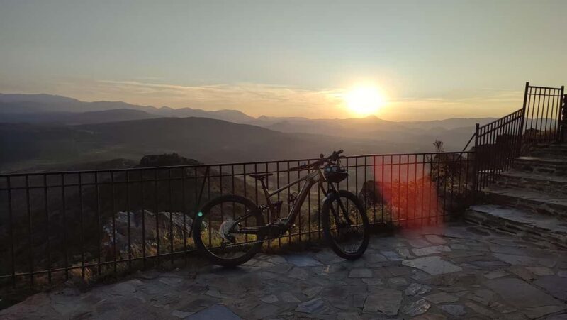 Força-Réal SUNSET tour en VTT à assistance électrique - A Deep Dive into the Força-Réal Sunset E-MTB Tour