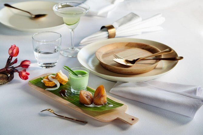 Forest Dining at Tree Deck overlooking lush valley of Ubud - The Itinerary in Detail