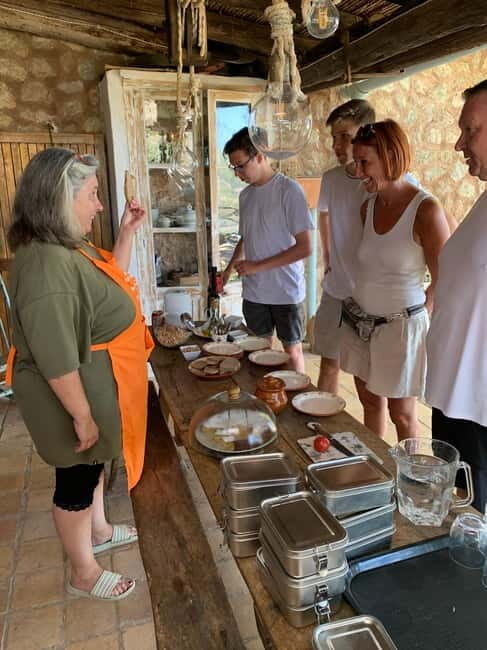 Fornalutx - hiking to the olive farm & oil tasting - Fornalutx - hiking to the olive farm & oil tasting: A detailed look at one of Mallorca’s most cherished experiences