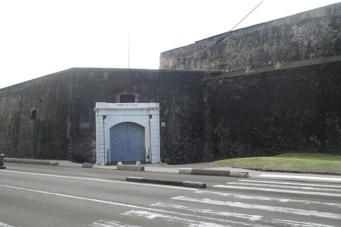 Fort de France Self-Guided Walking Tour and Scavenger Hunt - Key Points