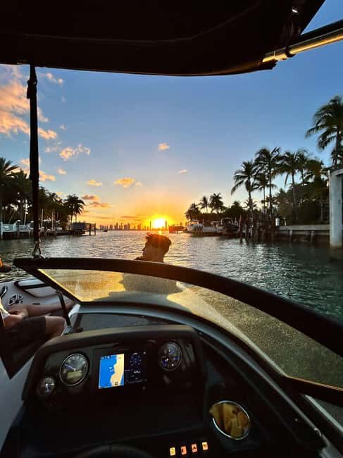Fort Lauderdale: Sunset Boat Tour with "French Appetizer" - An In-Depth Look at the Sunset Boat Tour Experience