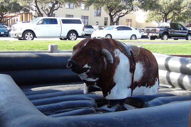 Fort Worth Heritage & Landmarks Open Air Tour 75 Min & 3 Hours - FAQs