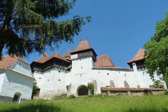 Fortified Church of Viscri and Sighisoara in Spanish (native Spanish guide). - Key Points