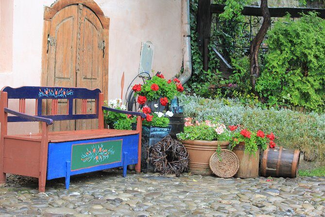 Fortified Church of Viscri and Sighisoara in Spanish (native Spanish guide). - FAQ