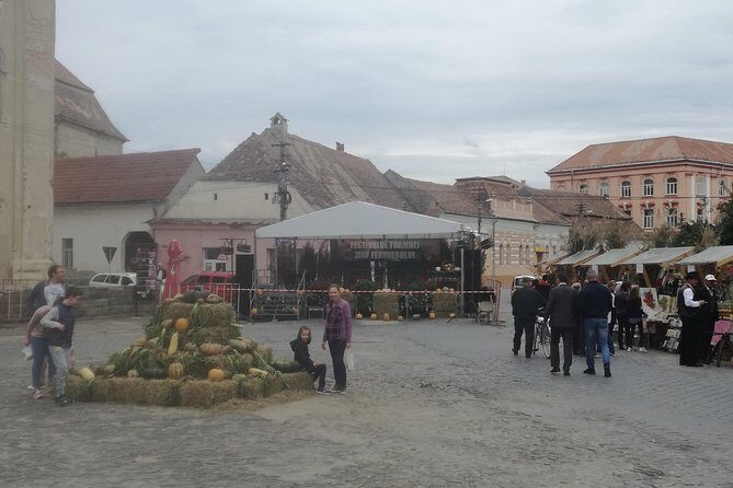 Fortified Churches, countryside and Sibiu:1- 4 persons - The Sum Up