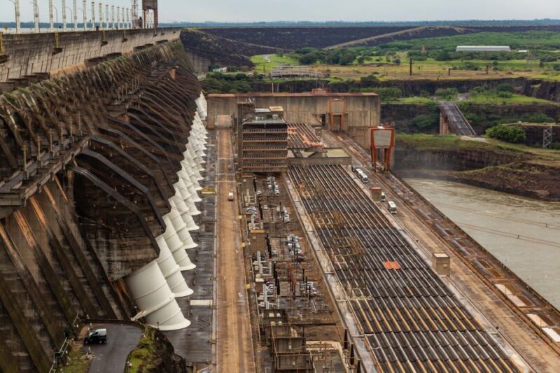 Foz do Iguaçu: Itaipu Hydroelectric Dam - Key Points
