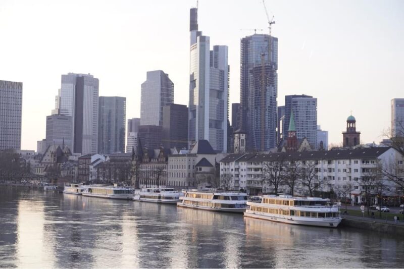 Frankfurt: Criminal hunt at night - An In-Depth Look at the Experience