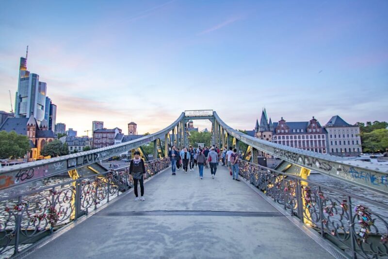 Frankfurt: Express Walk with a Local in 60 minutes - Frequently Asked Questions