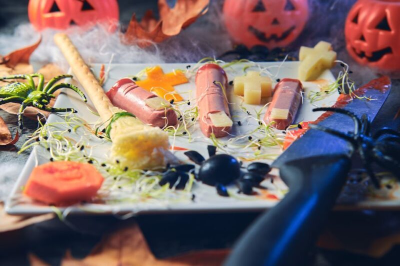 Frankfurt: German Food & Frankfurt Old Town Private Tour - Key Points