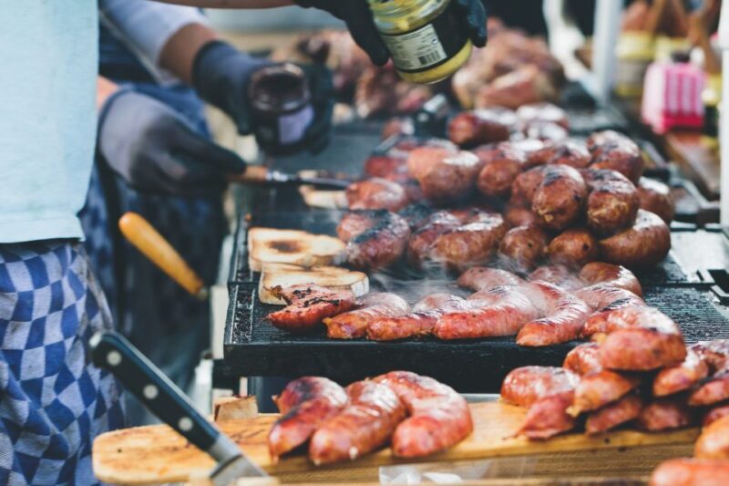 Frankfurt: German Food & Frankfurt Old Town Private Tour - Authentic Food & Cultural Insights