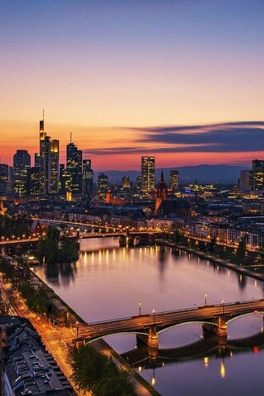 Frankfurt : Highlights & hidden Gems Private Walking Tour - Iron Bridge and Riverside Views