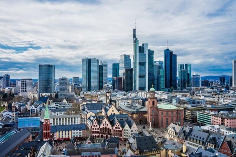 Frankfurt : Highlights & hidden Gems Private Walking Tour - Old Opera House & Cultural Landmarks