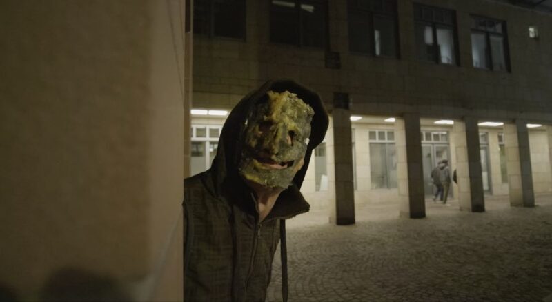 Frankfurt: Old Town Horror Stories Walking Tour in German - The Experience of a Live Play