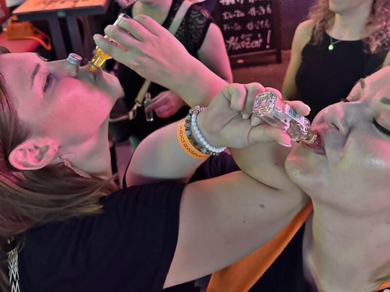 Frankfurt: Private pub crawl with insider-guide & free shots - FAQs