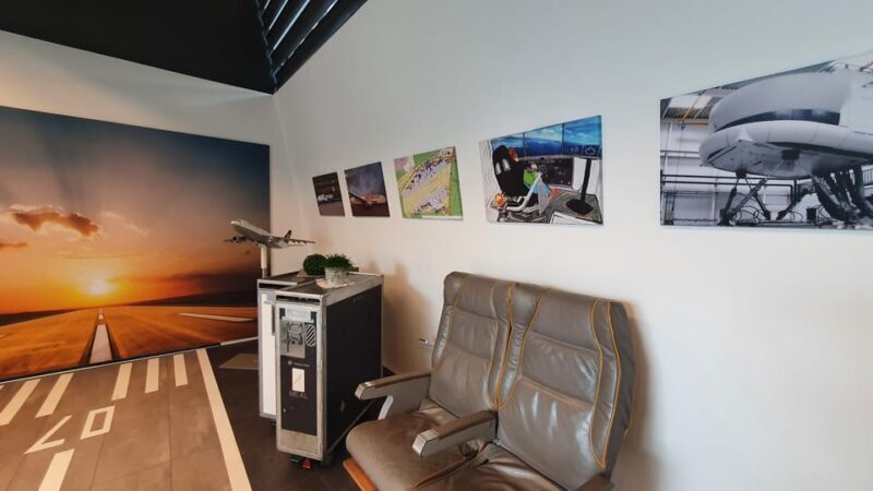 Frankfurt: "Ready for take off" - Flight Simulator B737 - The Practical Side: Value, Comfort, and Logistics