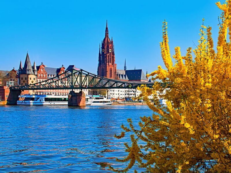 Frankfurt: Walking tour in Russian in private - just for you and your friends - Who Will Love This Tour?