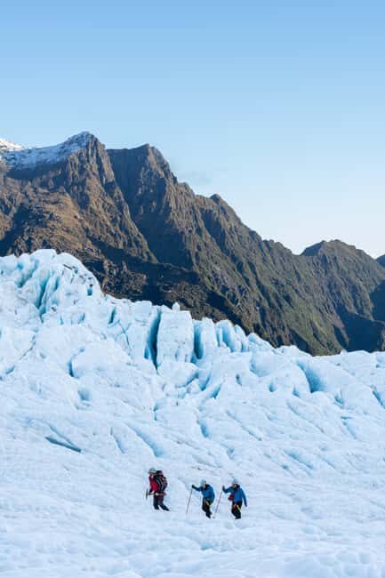 Franz Josef: Bespoke Small Group Heli-Hike with Lunch - Lunch on the Ice: A Gourmet Experience