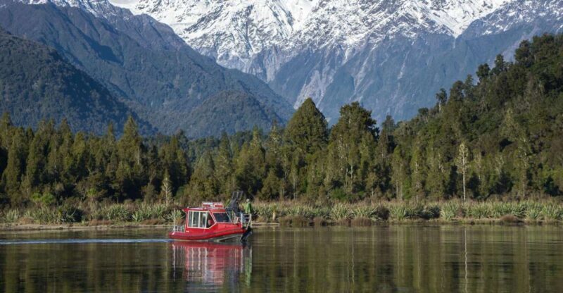 Franz Josef Glacier: 2-Hour Scenic Lake Mapourika Cruise - An In-Depth Look at the Lake Mapourika Cruise Experience