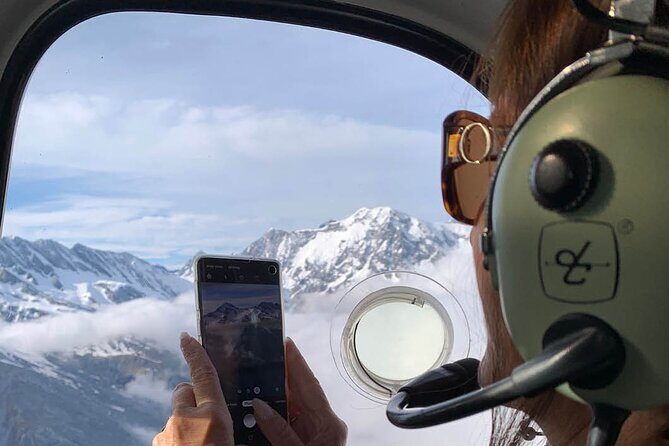 Franz Josef Glacier Helicopter Flight with Landing - Authenticity and Comfort