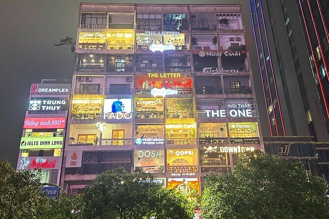 [Free E-sim] Evening Walking Tour in Saigon - Exploring Saigon After Sunset: A Deep Dive