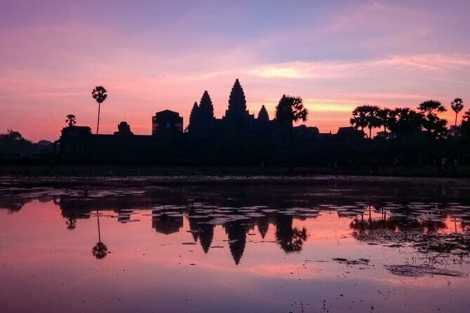 ( Free eSim) Classic Angkor Wat Sunrise Full Day Tour - Key Points