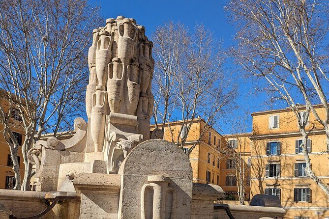 Free Urban Trekking with an Archaeologist - A Closer Look at the Experience