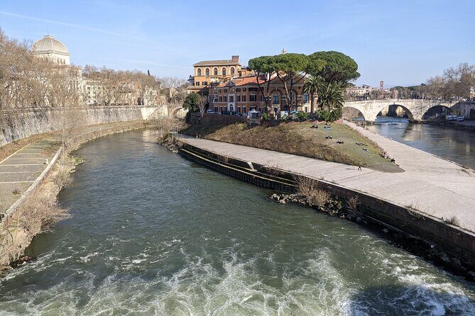 Free Urban Trekking with an Archaeologist - FAQ