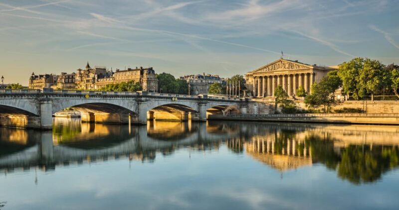Freemason; myths and revelation of a secret organization - Discovering the Mysteries of Freemasonry in Paris: A Guided Tour