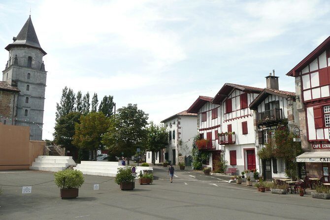 French-Basque Countryside Private tour Discover the hidden beauty of Pyrenees - Who Would Love This Tour?