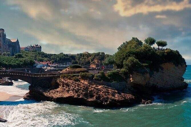 French Coast: Bayonne, Biarritz, San Juan de Luz - Private Tour - FAQs
