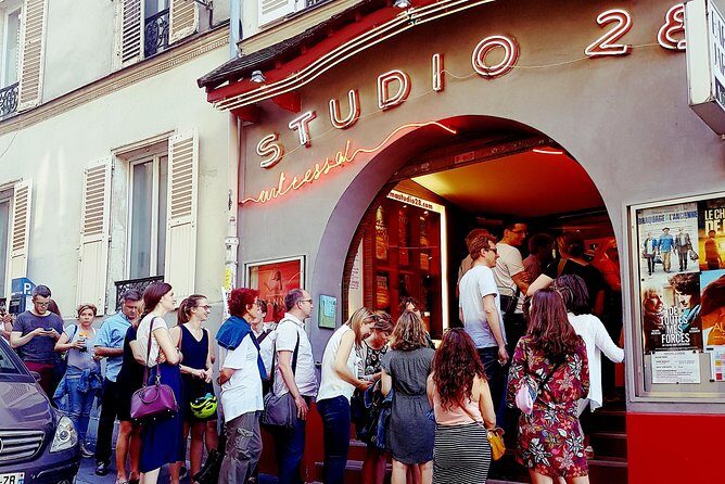 French Films with English Subtitles in Paris - Who Would Love This Tour?