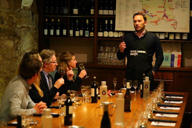French Wine and Champagne Tasting in Paris - French Wine and Champagne Tasting in Paris: An Authentic Sip of France