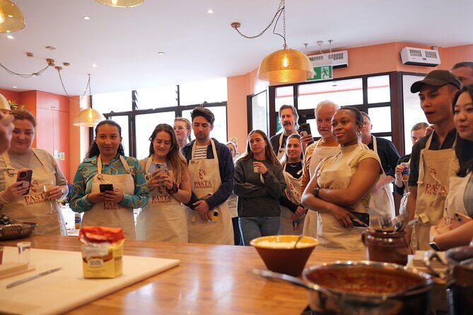 Fresh Pasta Making & Unlimited Prosecco in London - Key Points