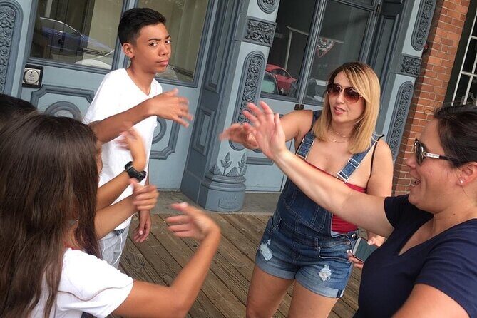 Fresno City Scavenger Hunt Excursion by Crazy Dash - What to Expect During Your Fresno Adventure