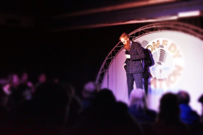 Friday & Saturday night comedy club entry - Why This Is a Good Choice for Travelers