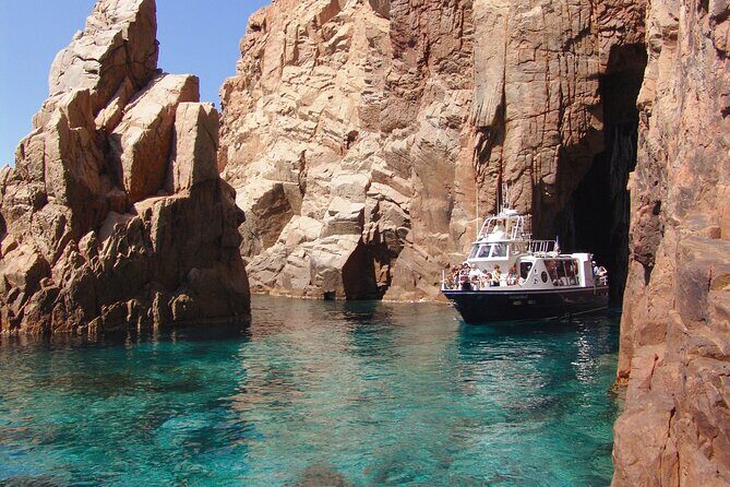 Friendly discovery of Scandola Calanques de Piana and meal stop at Girolata - In-Depth Review of the Corsica Boat Tour