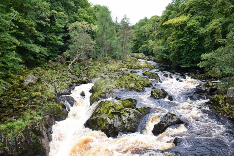 From Aberdeen: Guided Day Trip, Coast & Castle Visit - FAQs