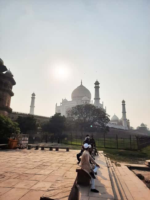 From Agra: Agra Heritage Cycling Experience - Key Points