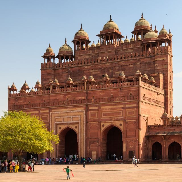 From Agra: Fatehpur Sikri and Market Private Half-Day Tour - Key Points