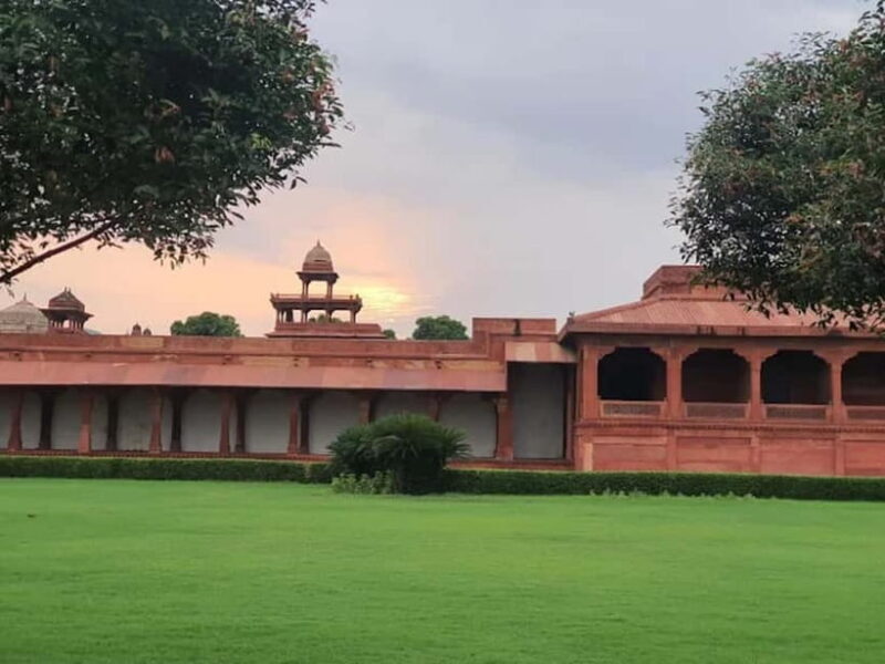 From Agra: Fatehpur Sikri Guided Tour - To sum it up