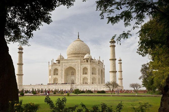 From Agra: Taj Mahal Sunrise Private Tour with Lunch & Entry Fees - An In-Depth Look at the Agra Private Tour Experience